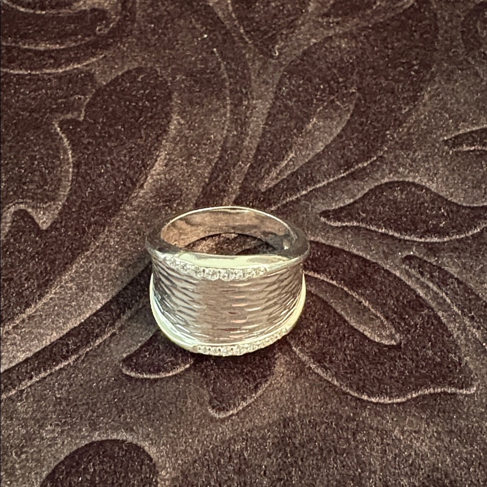 Silpada Textured Silver CZ Ring with Box Sz 8 - Picture 10 of 11